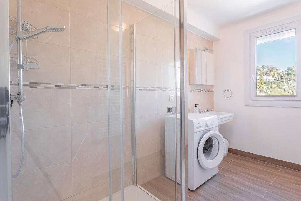 Apartment With Panoramic Sea View, Walk To The Beach - Marechal Juin By Halldis Cannes Buitenkant foto