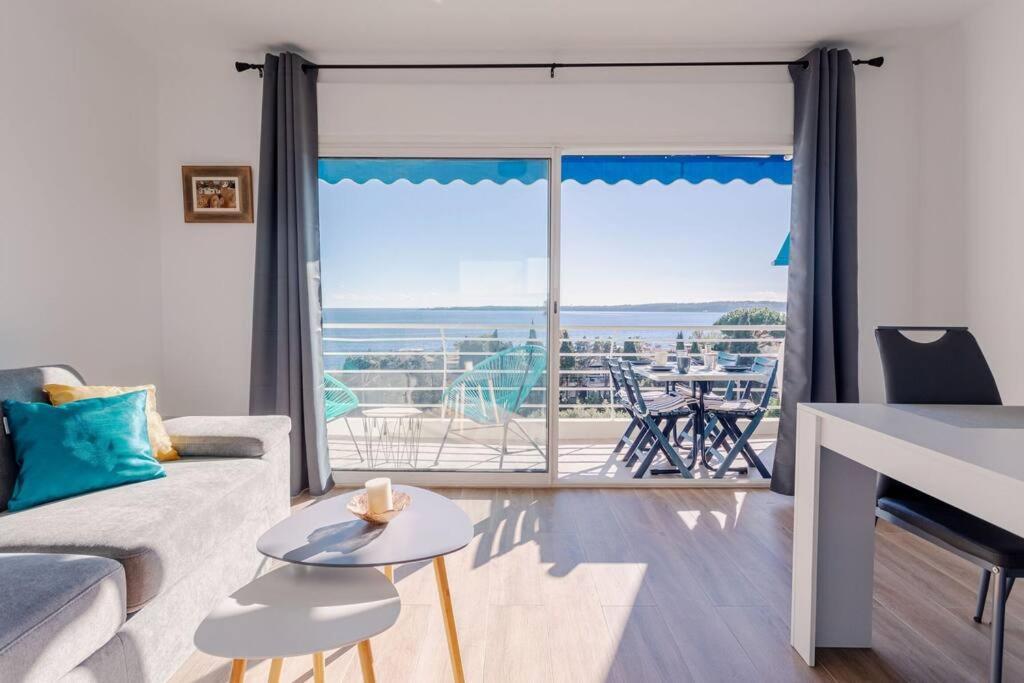 Apartment With Panoramic Sea View, Walk To The Beach - Marechal Juin By Halldis Cannes Buitenkant foto