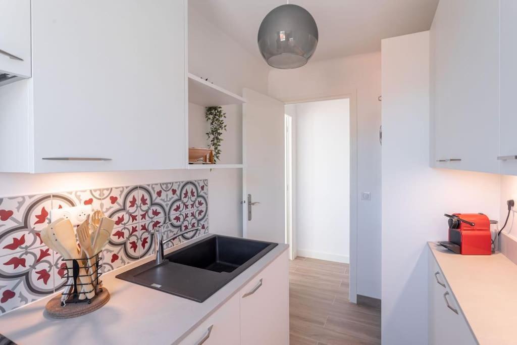 Apartment With Panoramic Sea View, Walk To The Beach - Marechal Juin By Halldis Cannes Buitenkant foto